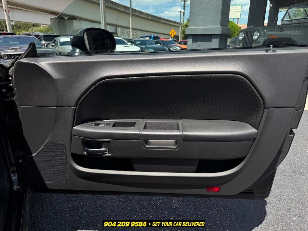 Used 2014 Dodge Challenger R/T Plus RWD image 31