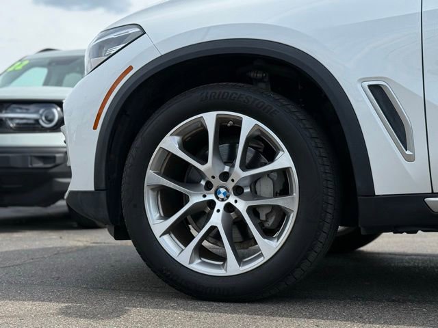 Used 2021 BMW X5 xDrive40i AWD/4WD image 49