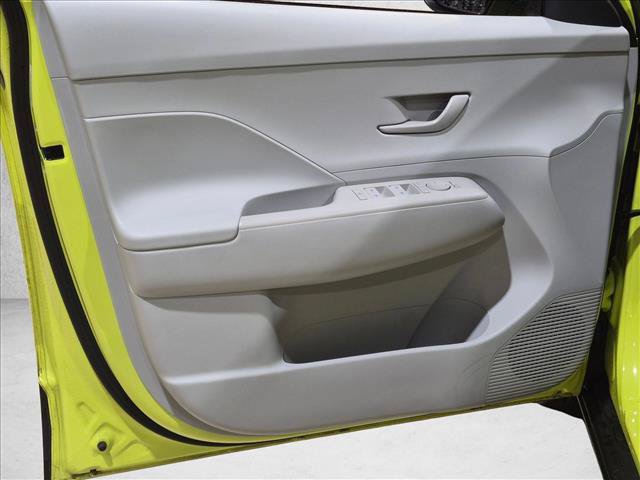 Used 2024 Hyundai Kona SEL FWD image 7
