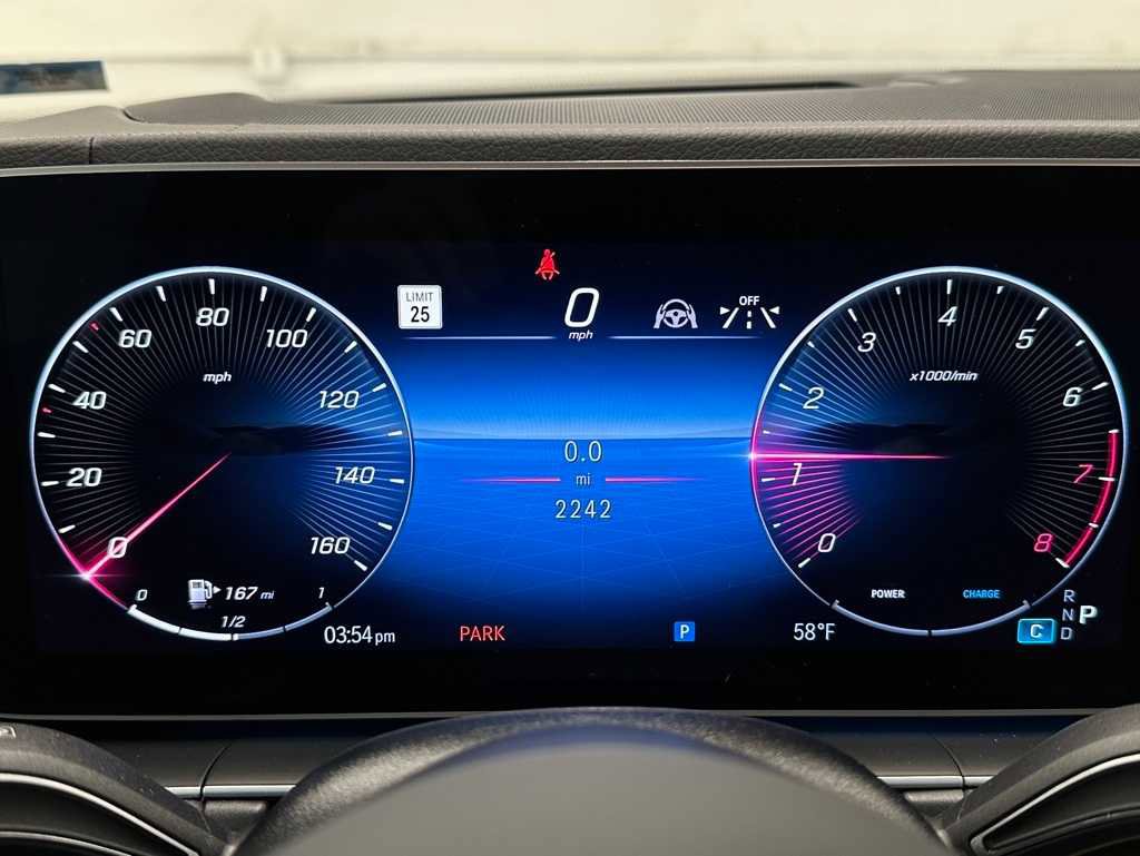 Used 2025 Mercedes-Benz GLS 580 4MATIC image 27