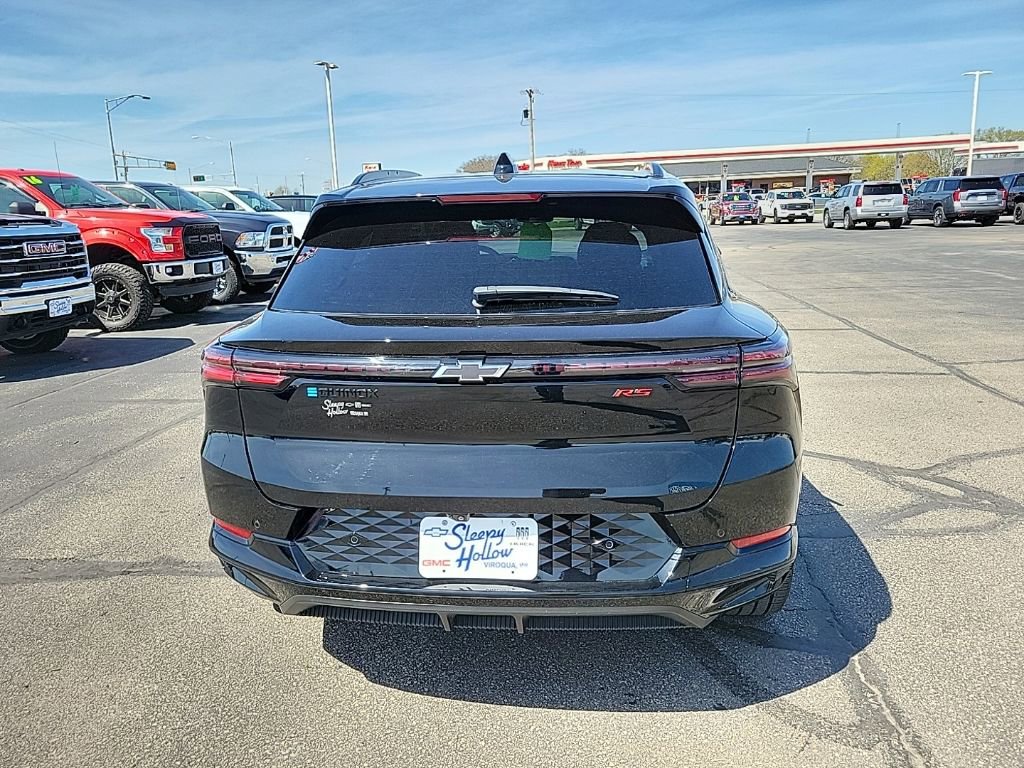 Used 2024 Chevrolet Equinox EV RS FWD image 6