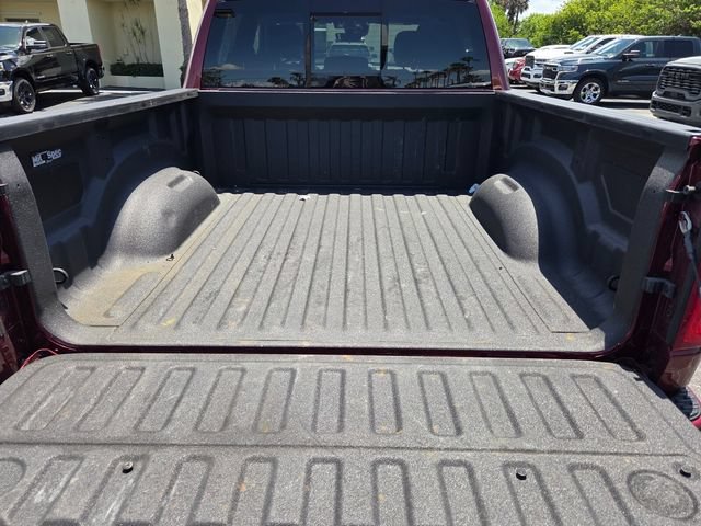 Used 2025 RAM 1500 Laramie w/ Sport Appearance Package AWD/4WD image 10