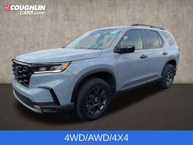 Used 2025 Honda Pilot TrailSport image 5