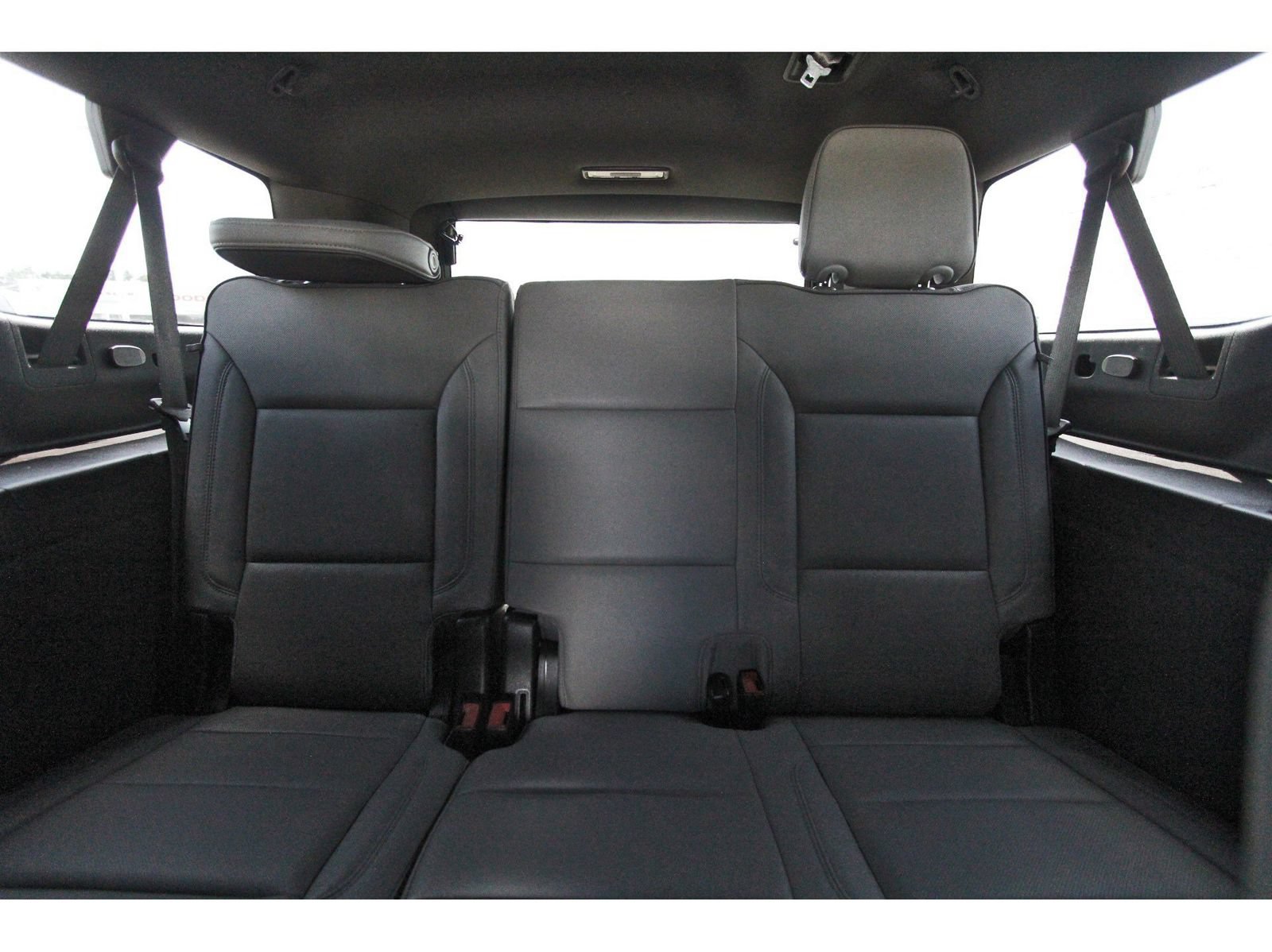 Used 2023 GMC Yukon XL SLT RWD image 15