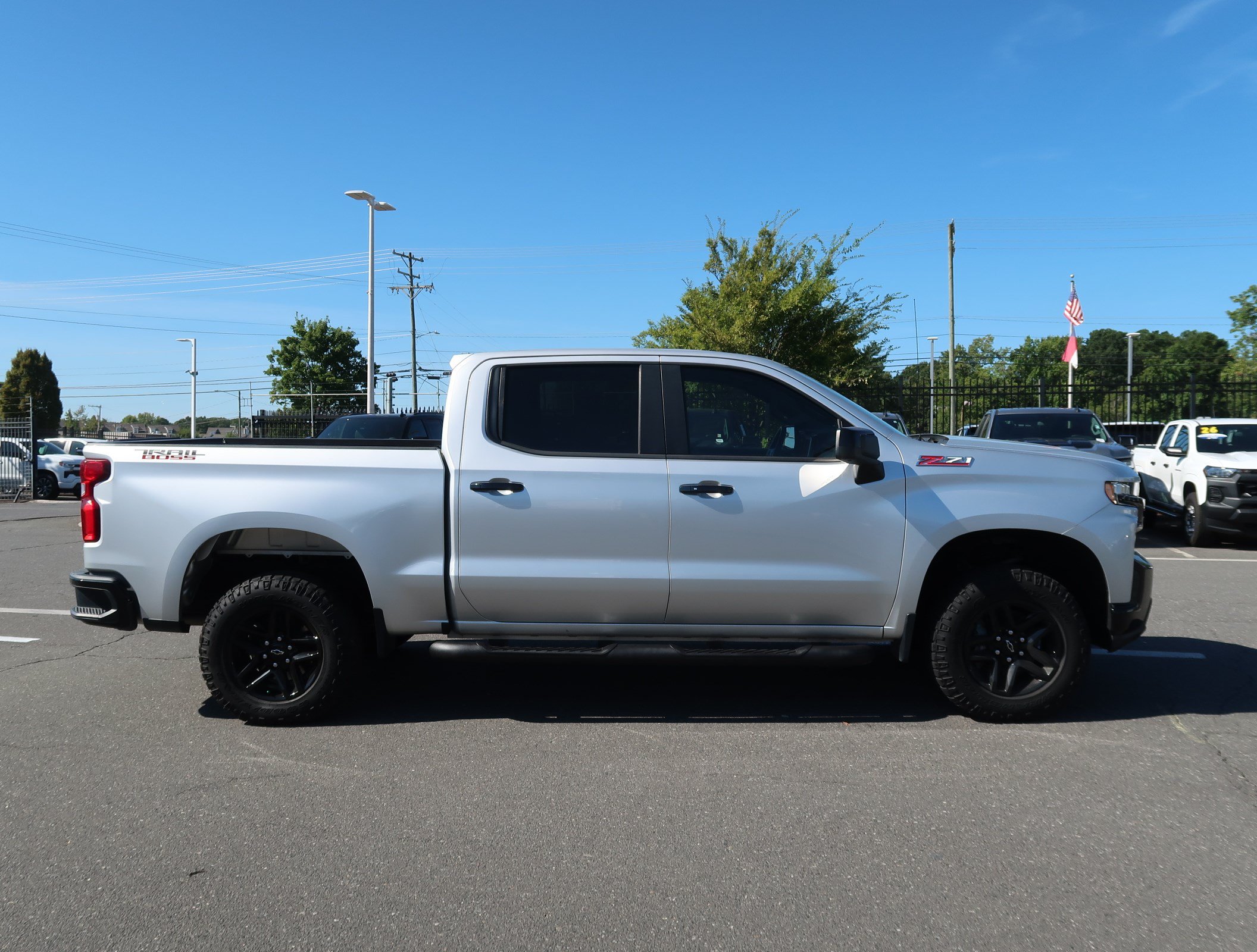 Used 2020 Chevrolet Silverado 1500 LT Trail Boss AWD/4WD image 11