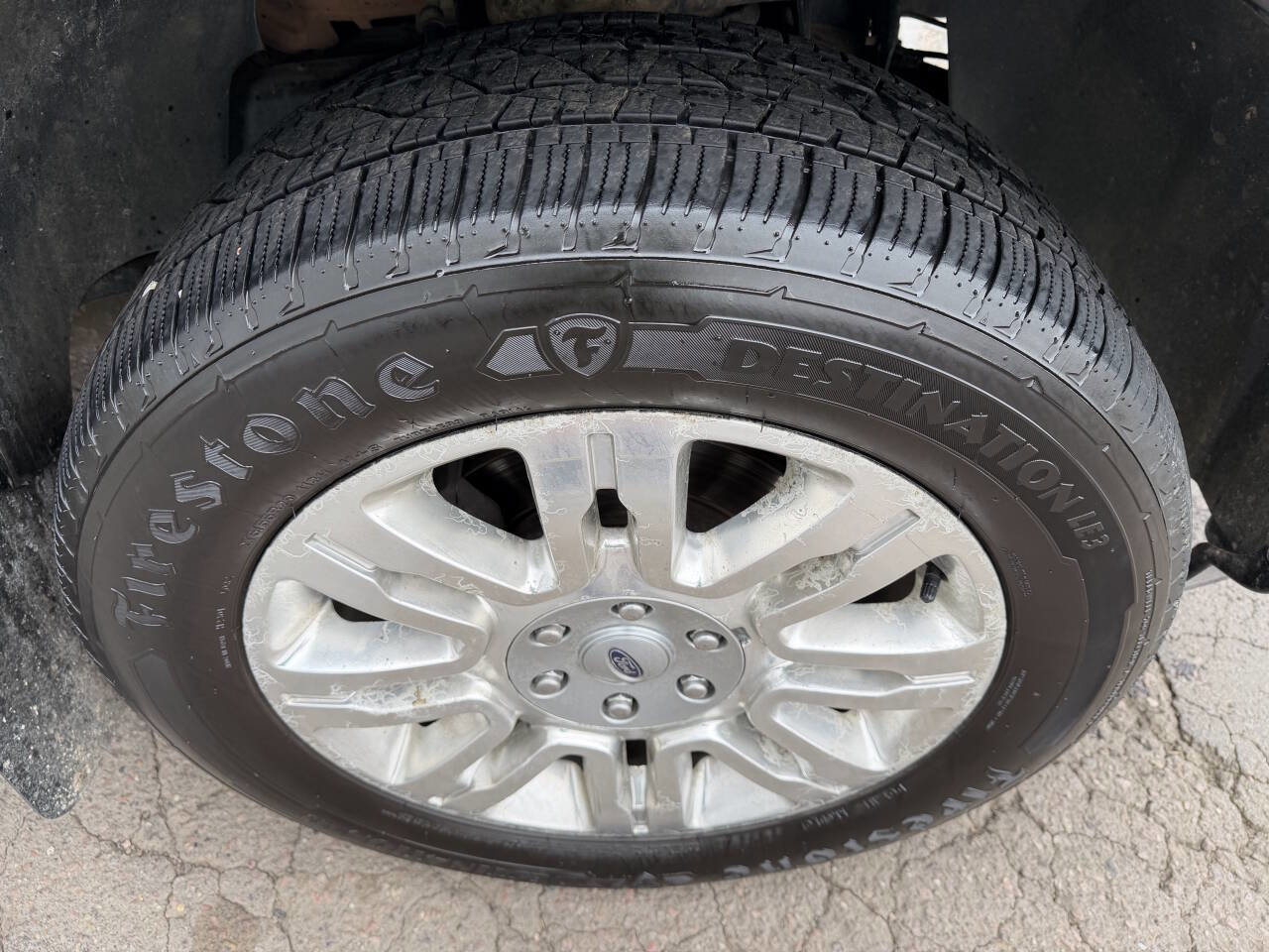 Used 2014 Ford Expedition EL Limited w/ Equipment Group 301A AWD/4WD image 16