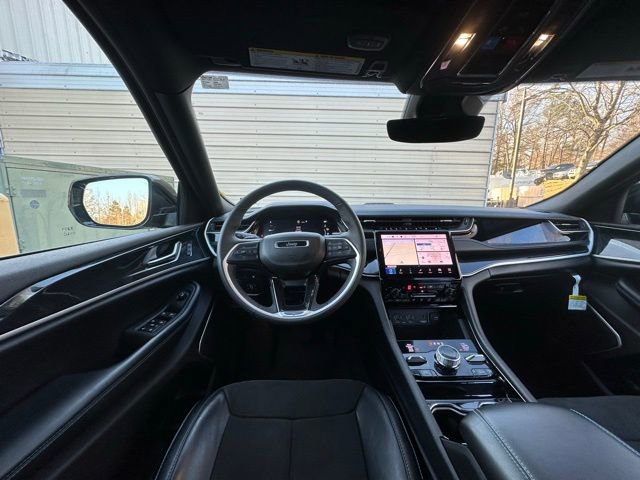 Used 2022 Jeep Grand Cherokee Trailhawk image 16