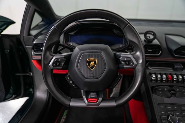 Used 2016 Lamborghini Huracan LP 610-4 AWD/4WD image 16