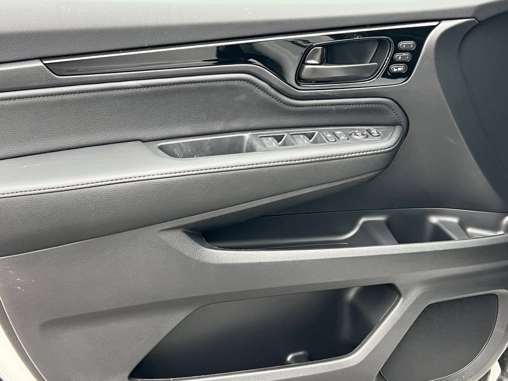 New 2026 Honda Odyssey Touring image 15