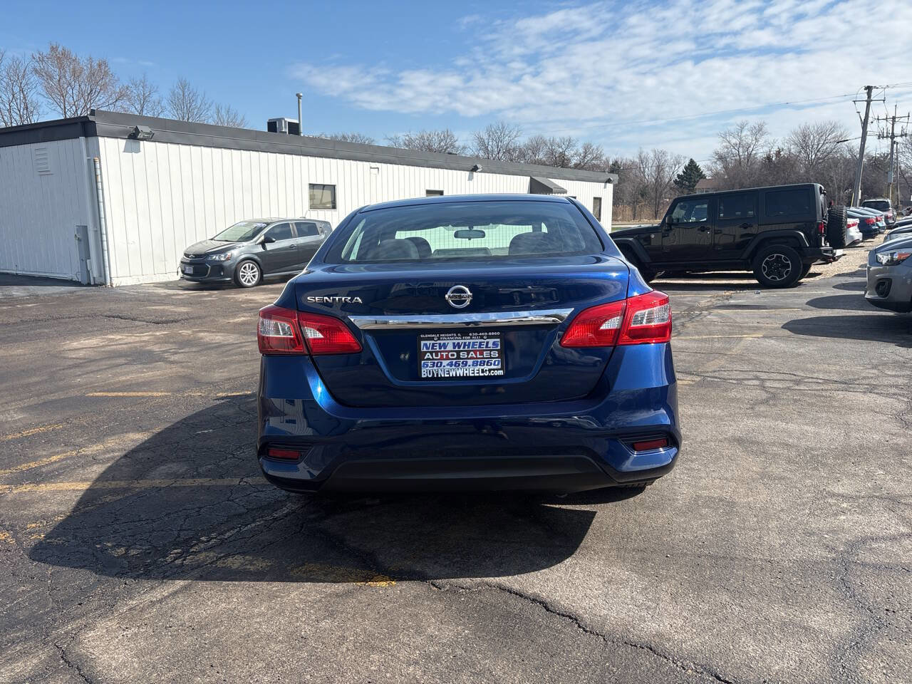 Used 2016 Nissan Sentra S image 4