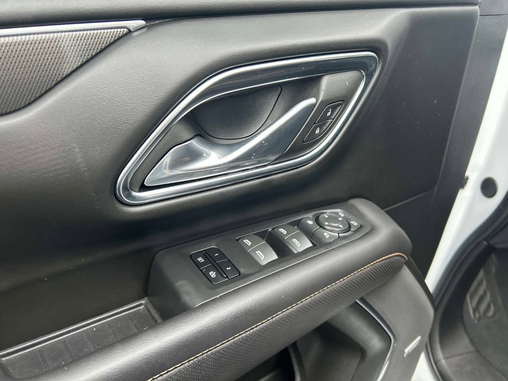 Used 2024 GMC Yukon AT4 w/ Technology Package image 22