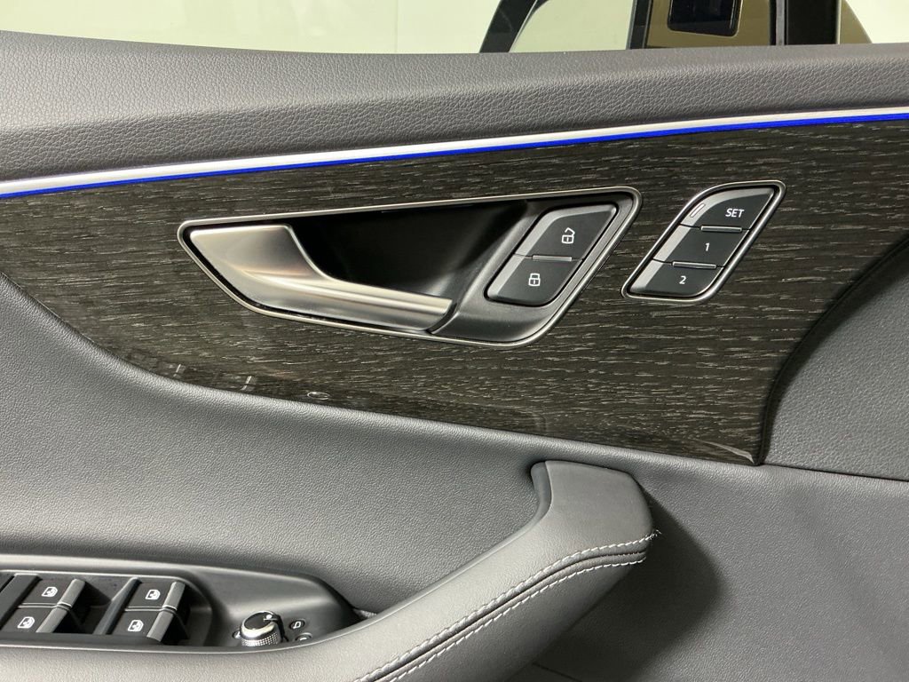 Used 2025 Audi Q7 2.0T Premium Plus image 24
