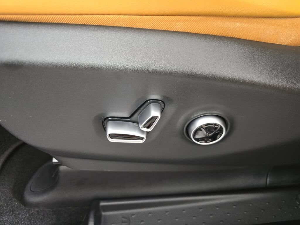 Used 2022 Chrysler Pacifica Pinnacle FWD image 19