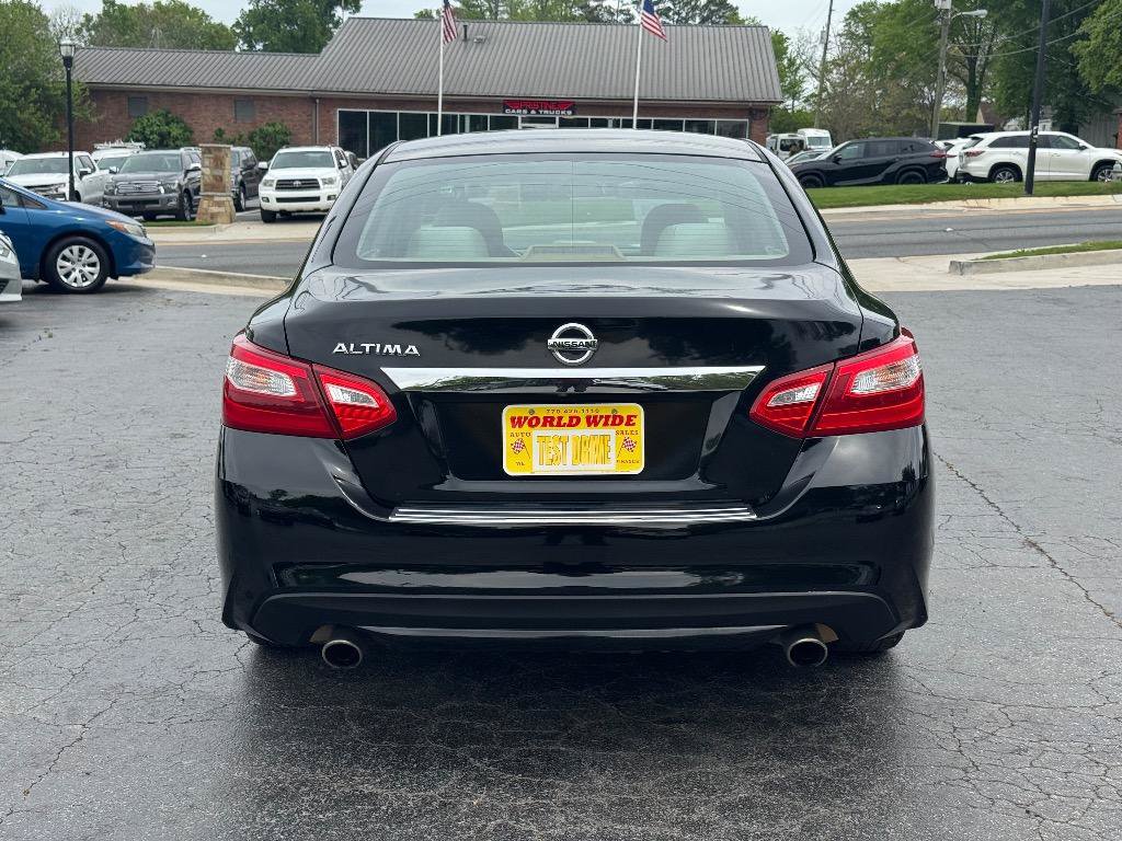 Used 2016 Nissan Altima 2.5 S w/ Power Driver Seat Package FWD image 5