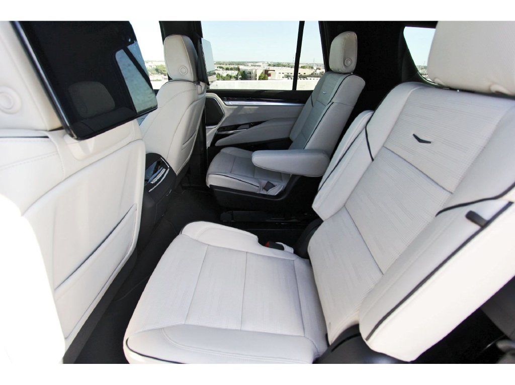 New 2027 Cadillac Escalade Sport w/ Touring Package AWD/4WD image 7