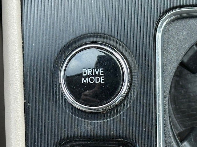 Used 2022 Lincoln Corsair AWD w/ Premium Package image 29