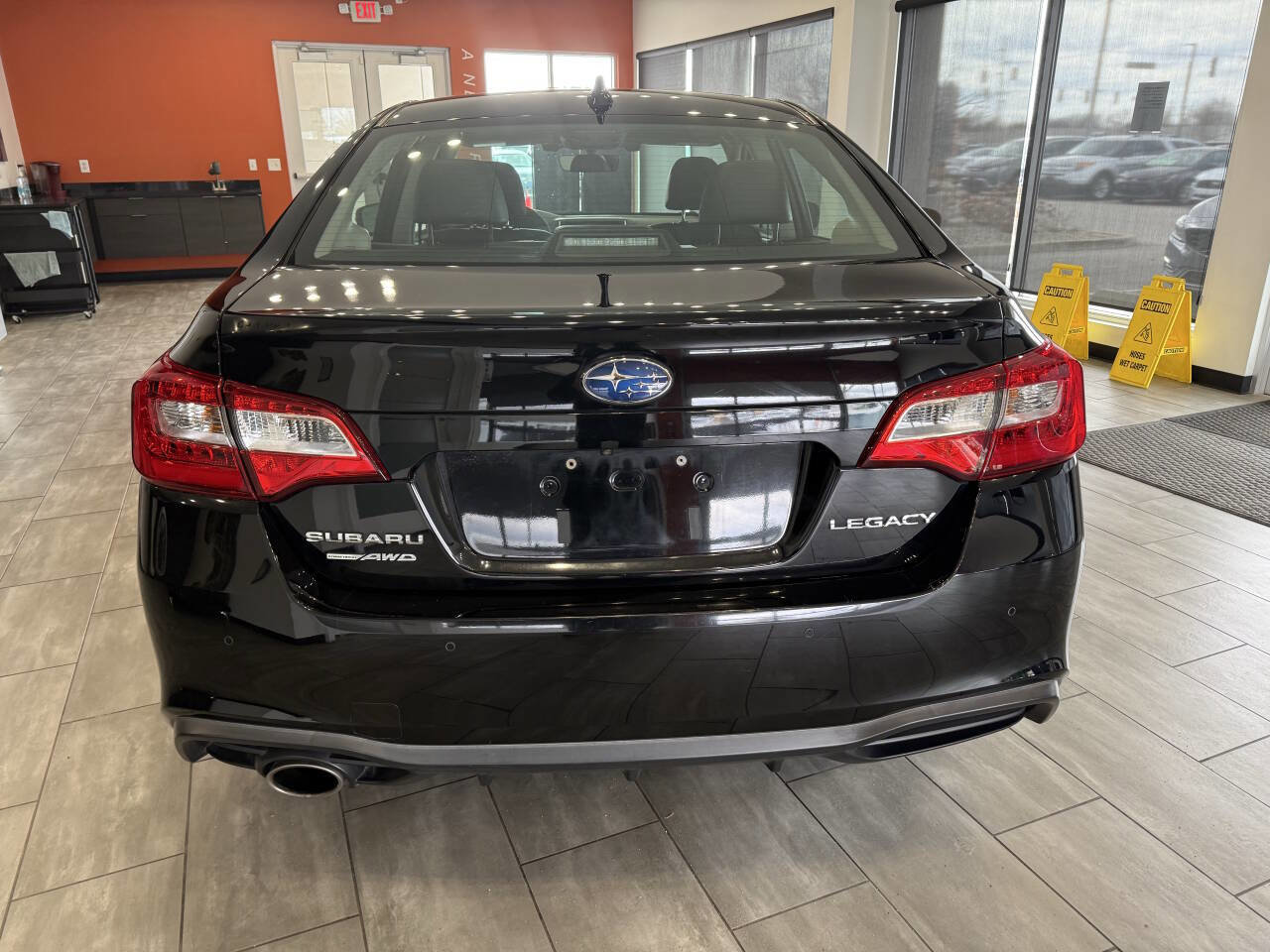 Used 2019 Subaru Legacy 2.5i Limited w/ Popular Package #2A image 10