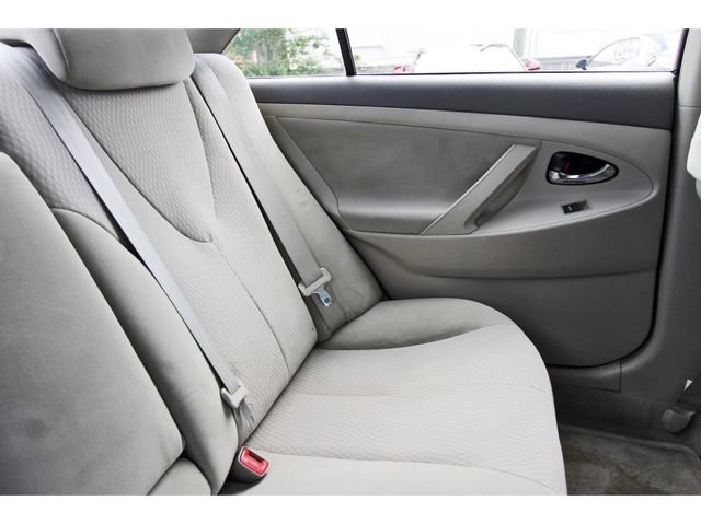 Used 2010 Toyota Camry image 10