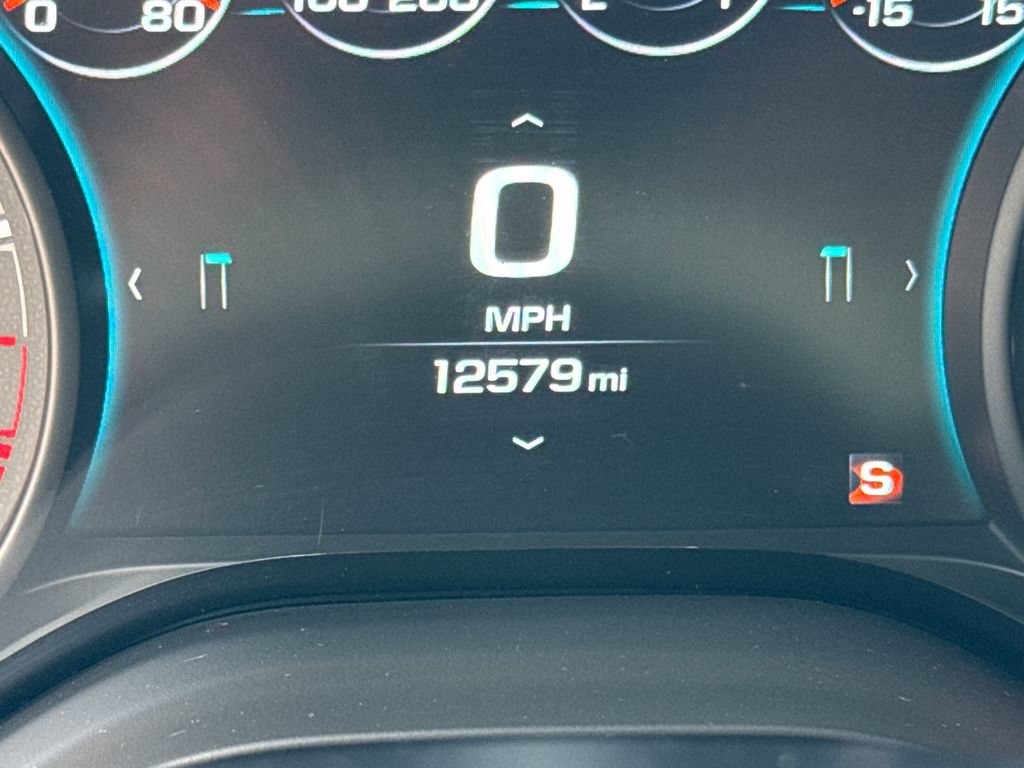 Used 2018 Chevrolet Camaro ZL1 RWD image 18