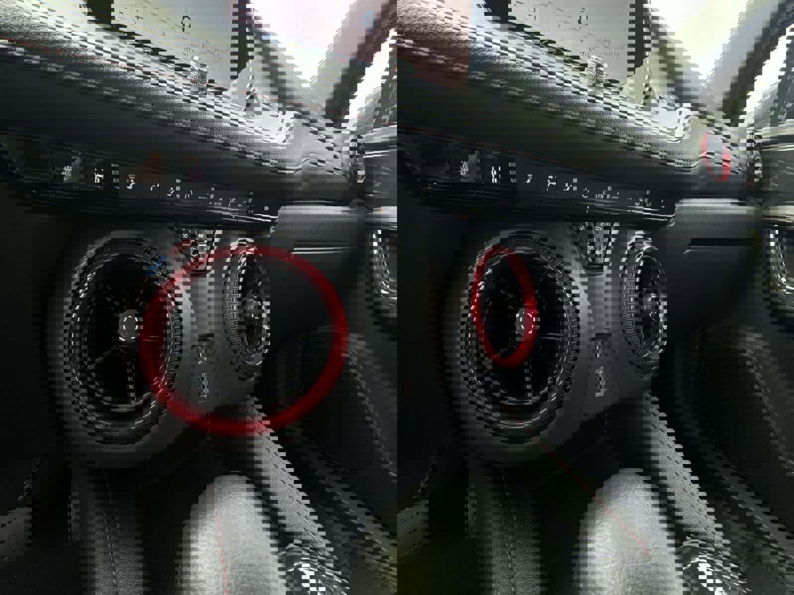 Used 2020 Chevrolet Blazer RS image 32