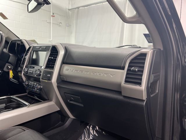 Used 2021 Ford F250 Lariat w/ Chrome Package image 21