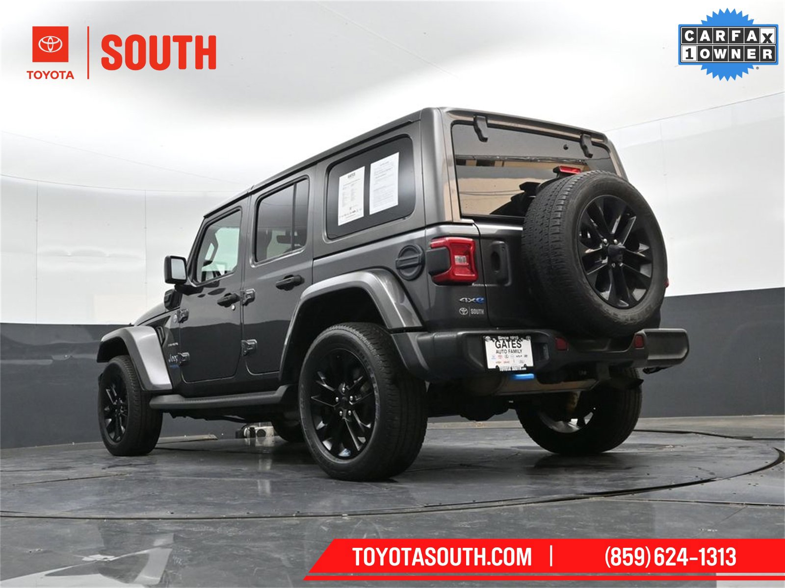 Used 2022 Jeep Wrangler Unlimited Sahara 4xe image 39