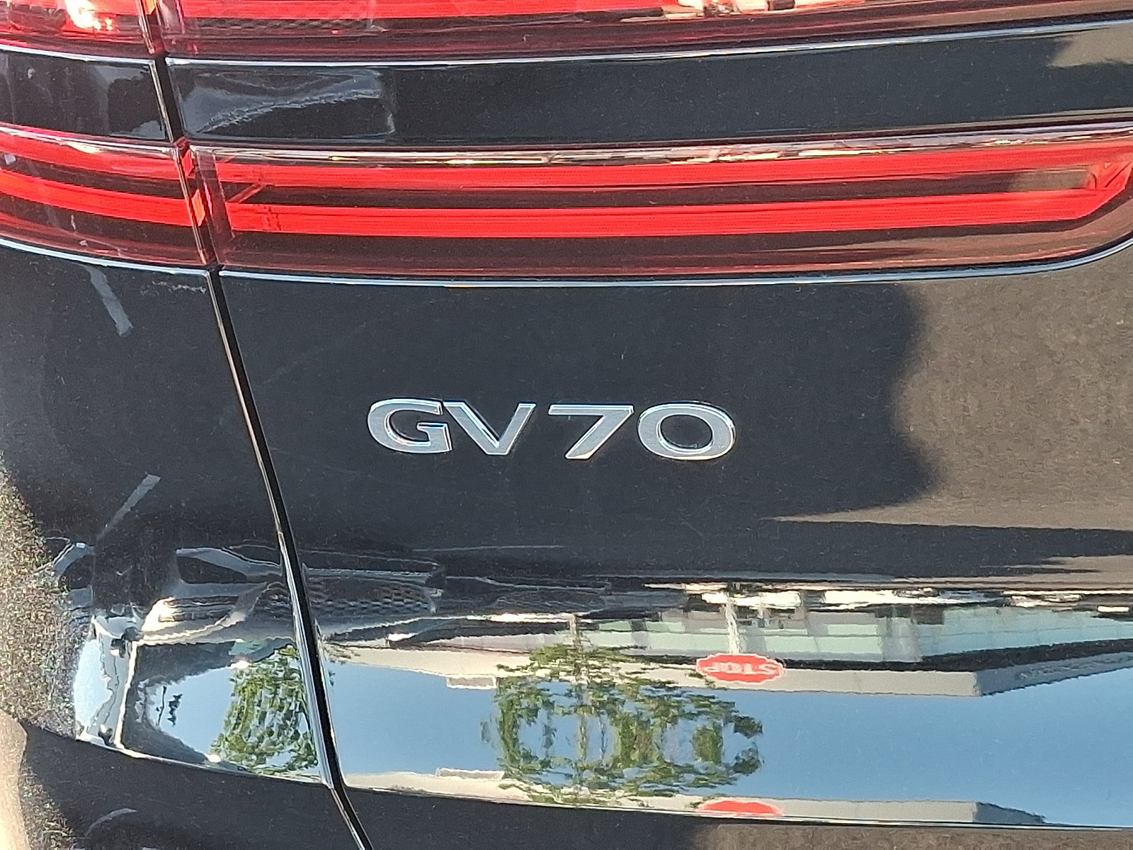 Certified 2026 Genesis GV70 2.5T Advanced AWD/4WD image 30