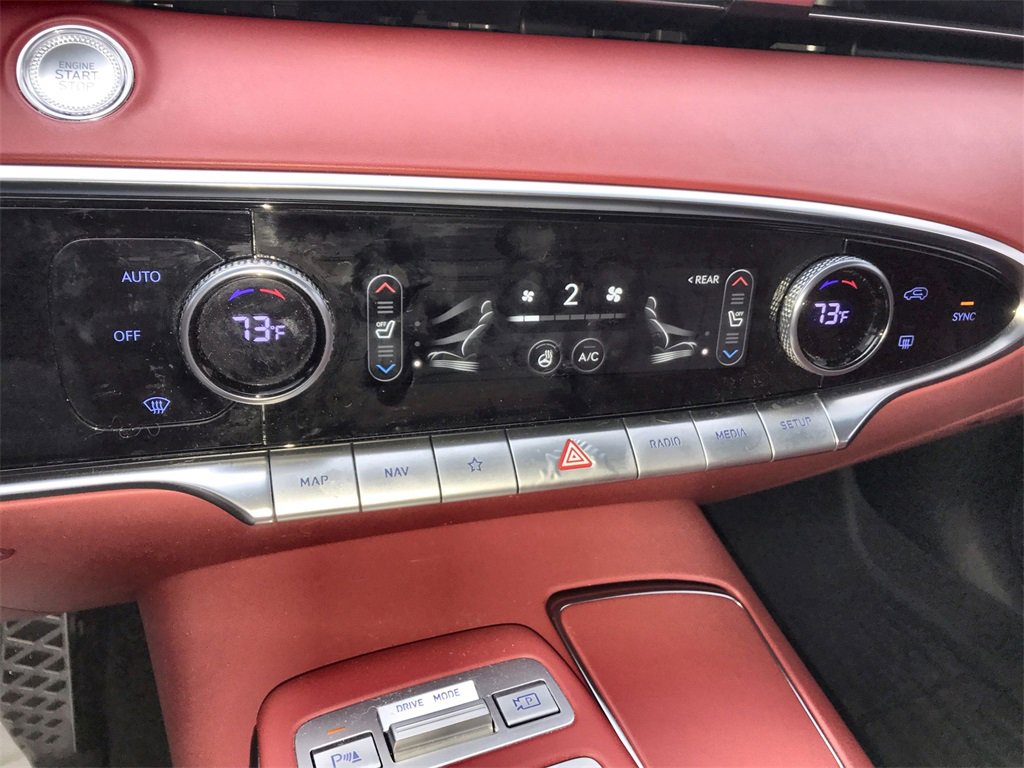 Used 2025 Genesis GV70 3.5T Sport w/ Sport Prestige Package image 19