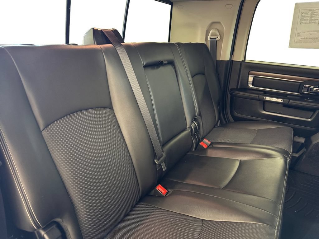 Used 2014 RAM 2500 Laramie w/ Black Appearance Group AWD/4WD image 18
