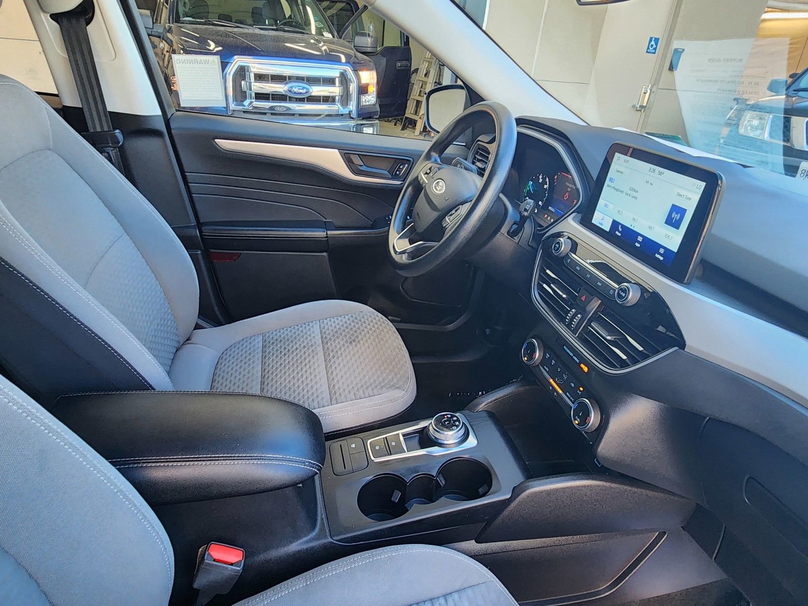 Used 2022 Ford Escape SE image 53