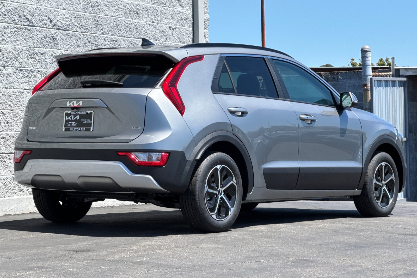 New 2026 Kia Niro EX FWD image 4