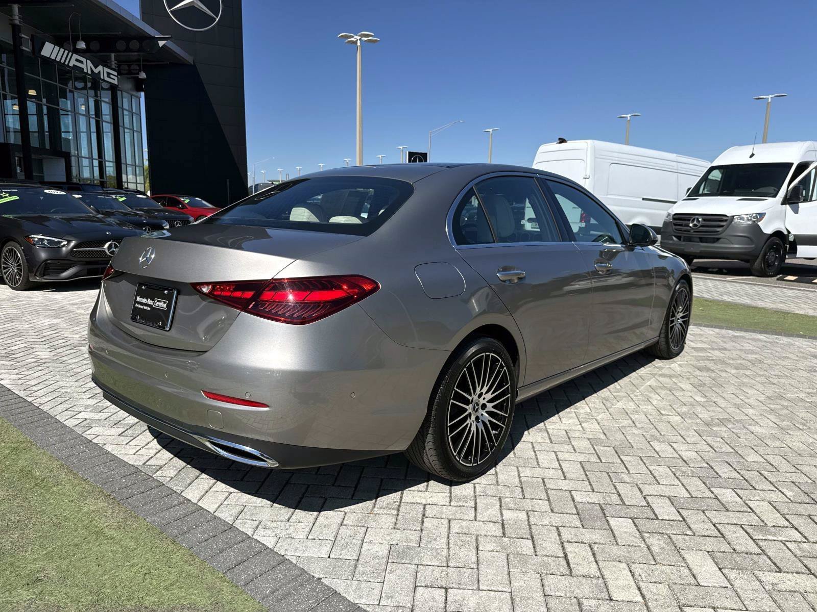 Used 2023 Mercedes-Benz C 300 Sedan image 5