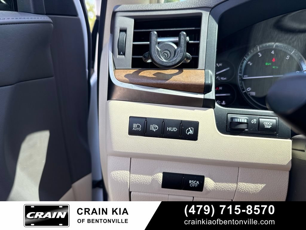 Used 2016 Lexus LX 570 4WD w/ Luxury Package image 20