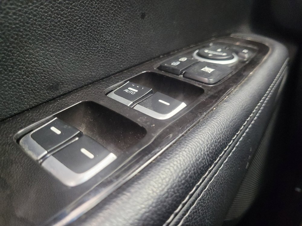 Used 2018 Kia Sorento FWD image 27