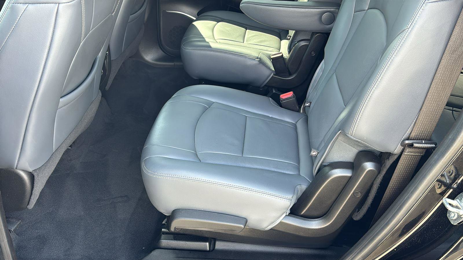 Certified 2023 Buick Enclave Essence FWD image 15