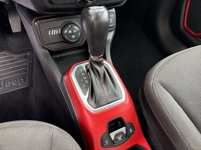 Used 2020 Jeep Renegade Trailhawk image 14