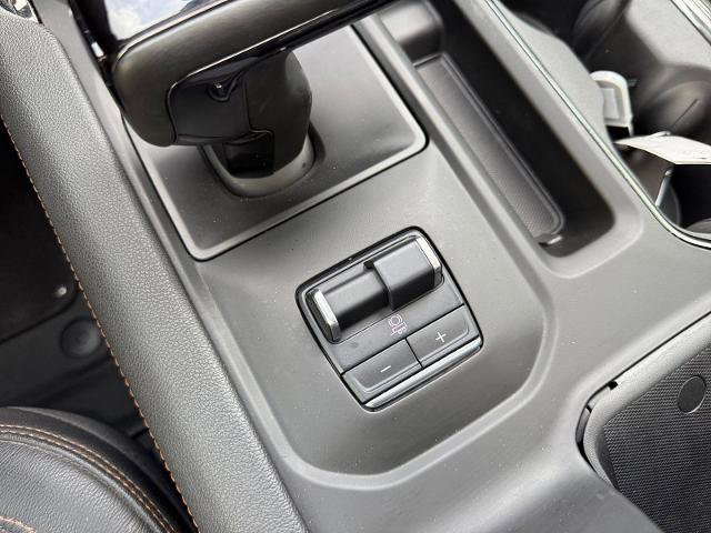 Used 2023 GMC Sierra 1500 AT4 w/ Technology Package AWD/4WD image 27