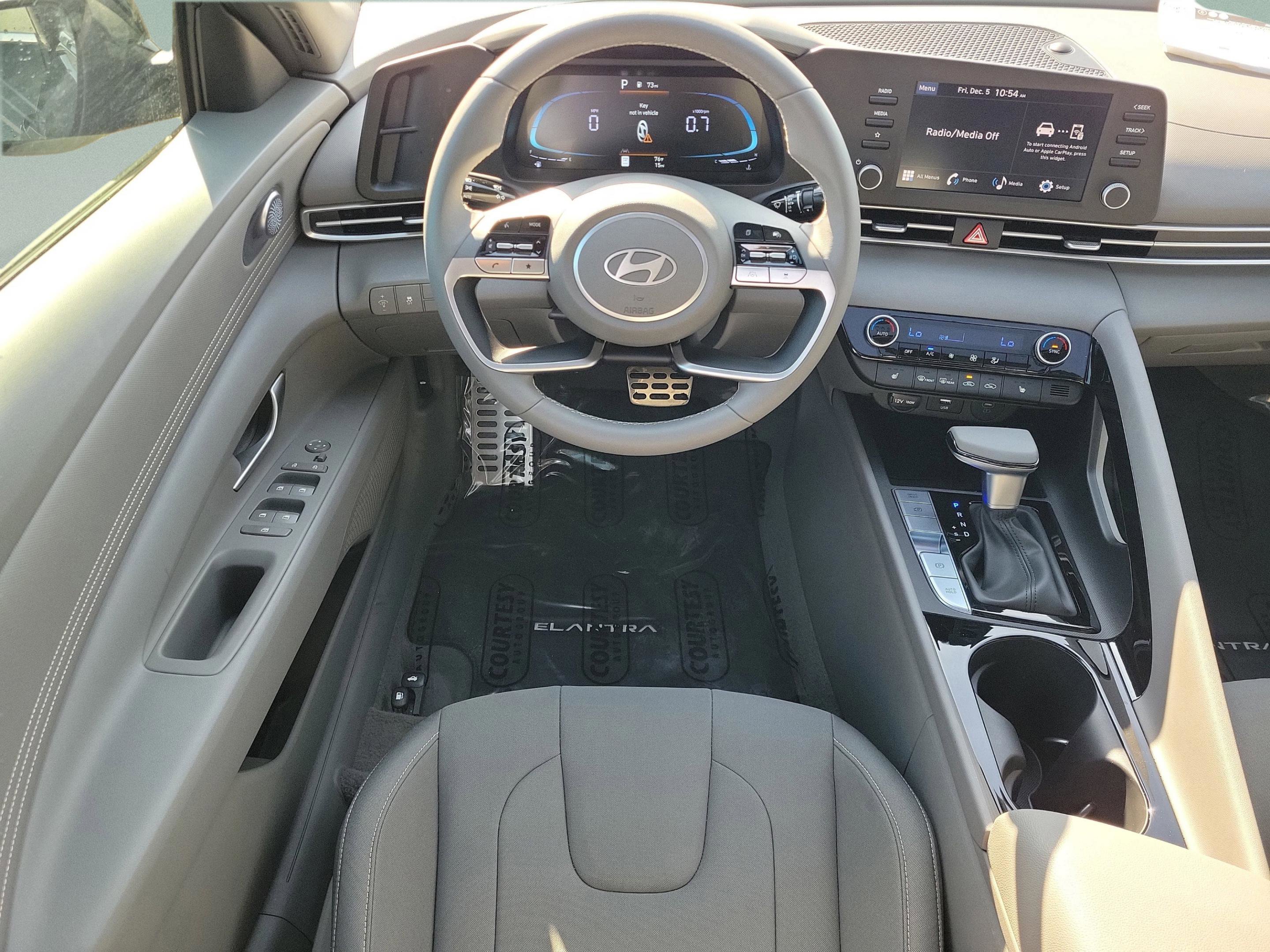 New 2026 Hyundai Elantra SEL Sport image 22