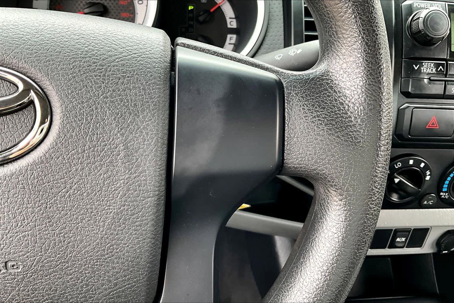 Used 2012 Toyota Tacoma 4x4 Regular Cab image 23