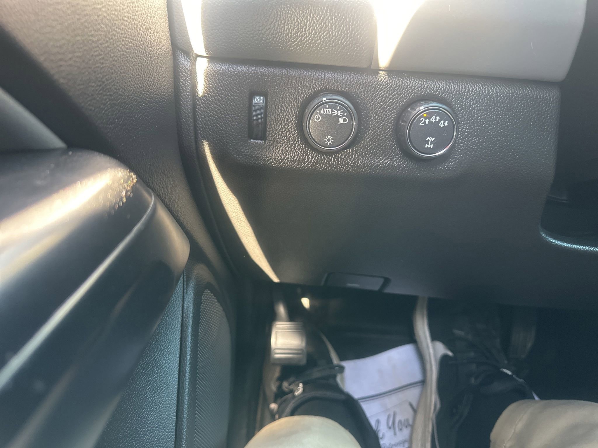 Used 2018 Chevrolet Colorado W/T AWD/4WD image 19