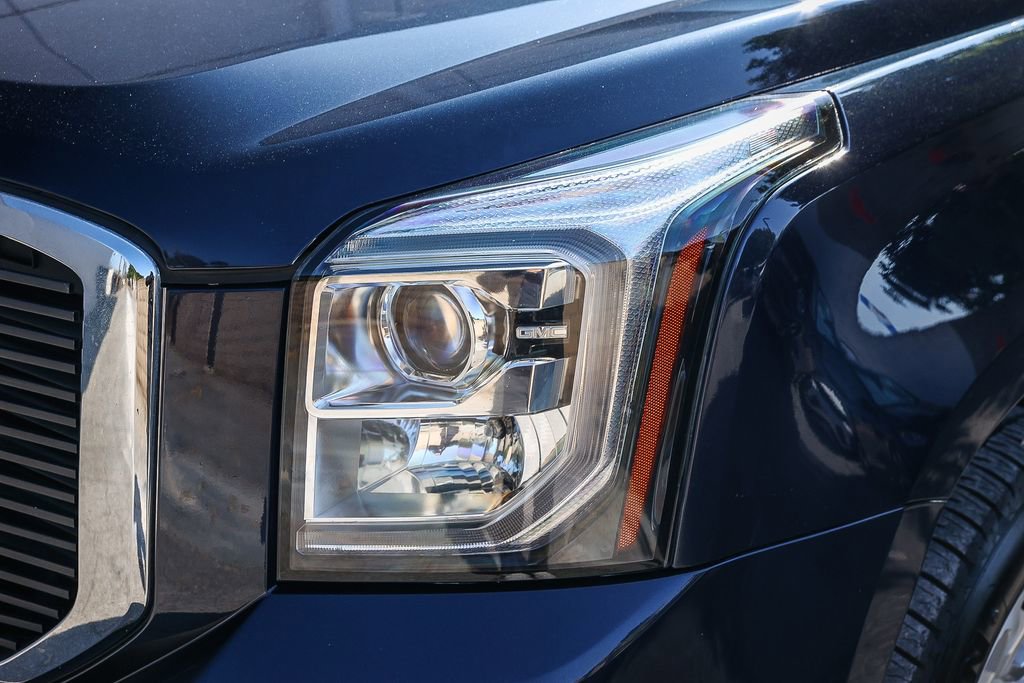 Used 2018 GMC Yukon SLE image 14