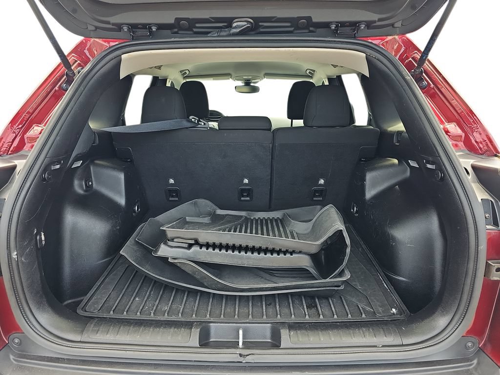 Used 2021 Jeep Cherokee Latitude FWD image 28