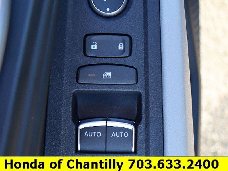 Certified 2025 Honda Accord SE image 21