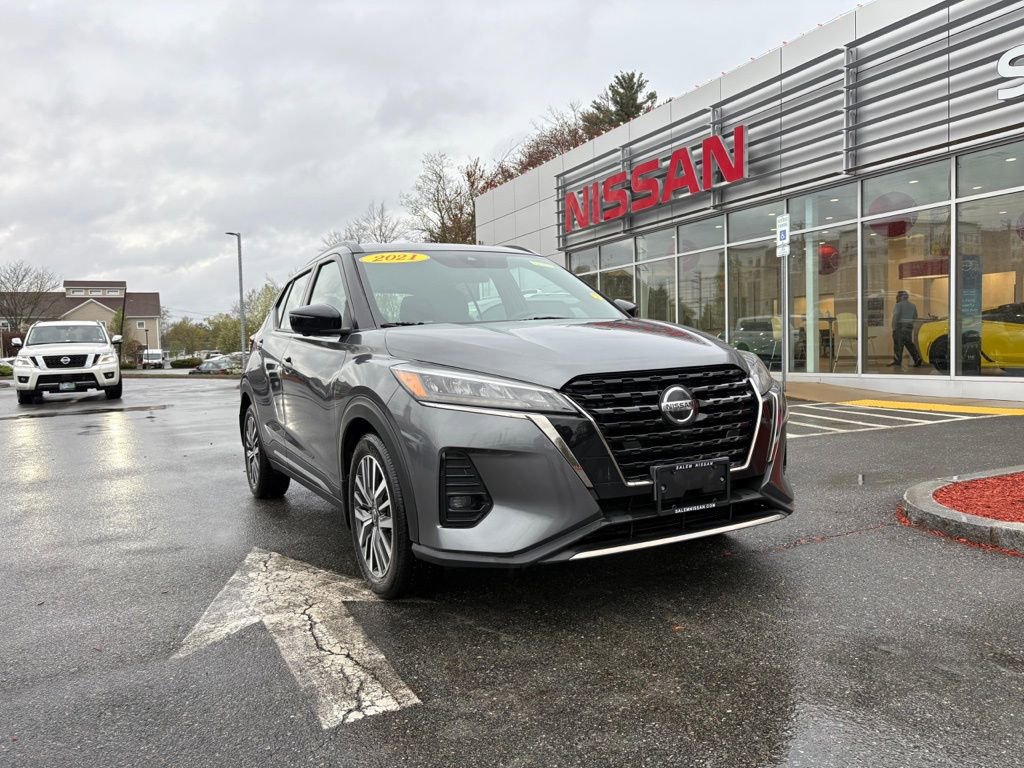 Used 2021 Nissan Kicks SR