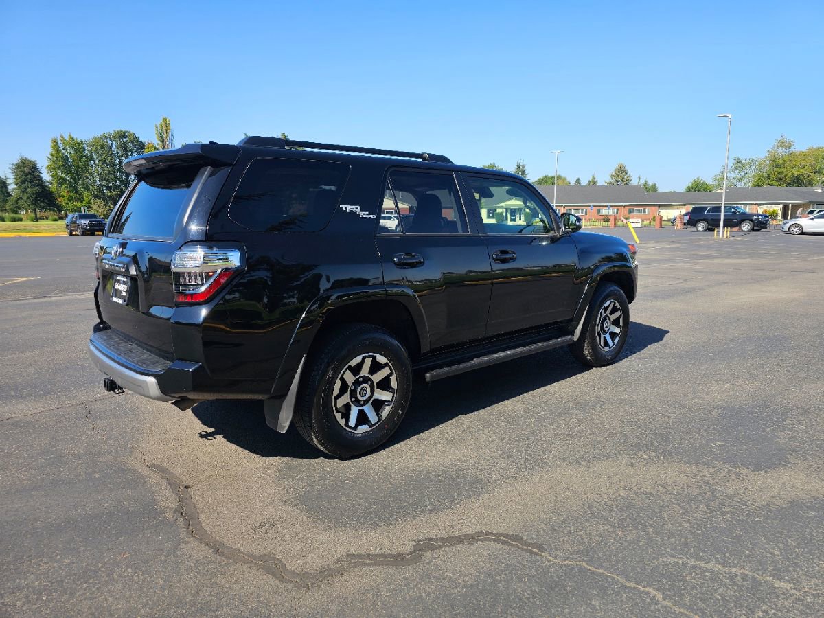 Used 2024 Toyota 4Runner TRD Off-Road Premium image 17