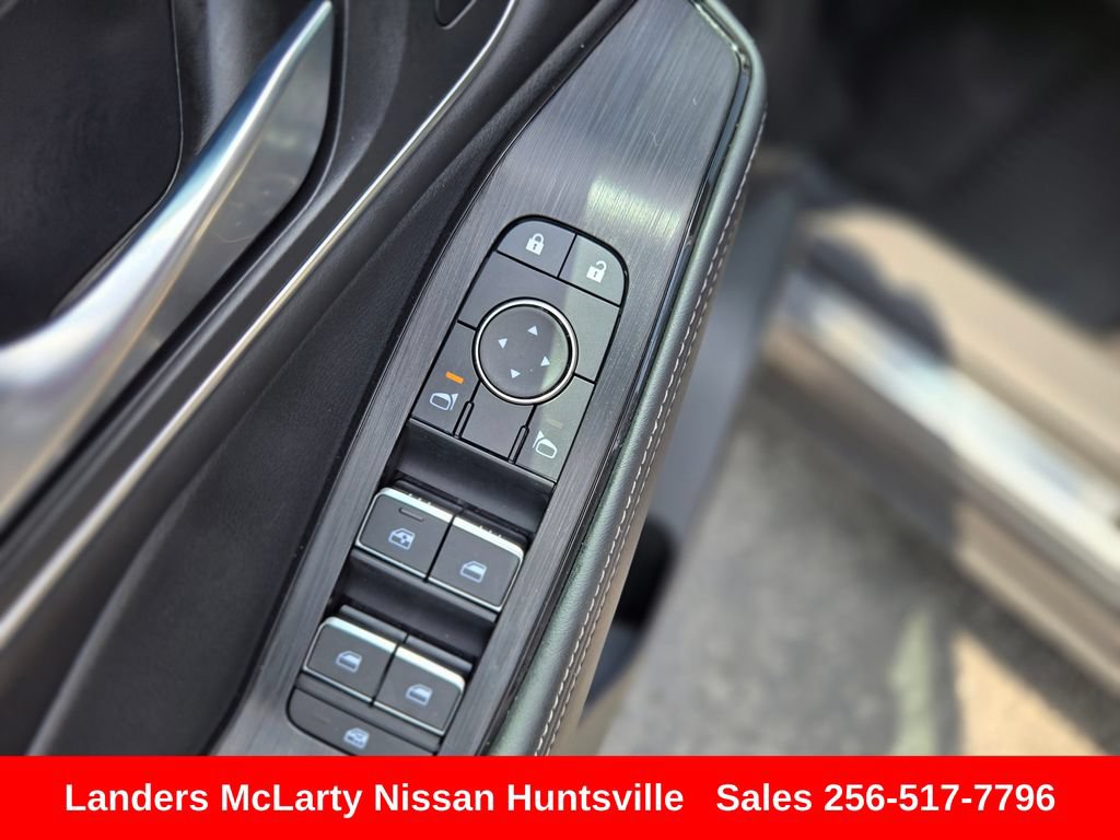 Used 2025 Nissan Rogue Platinum w/ Tech Package FWD image 23