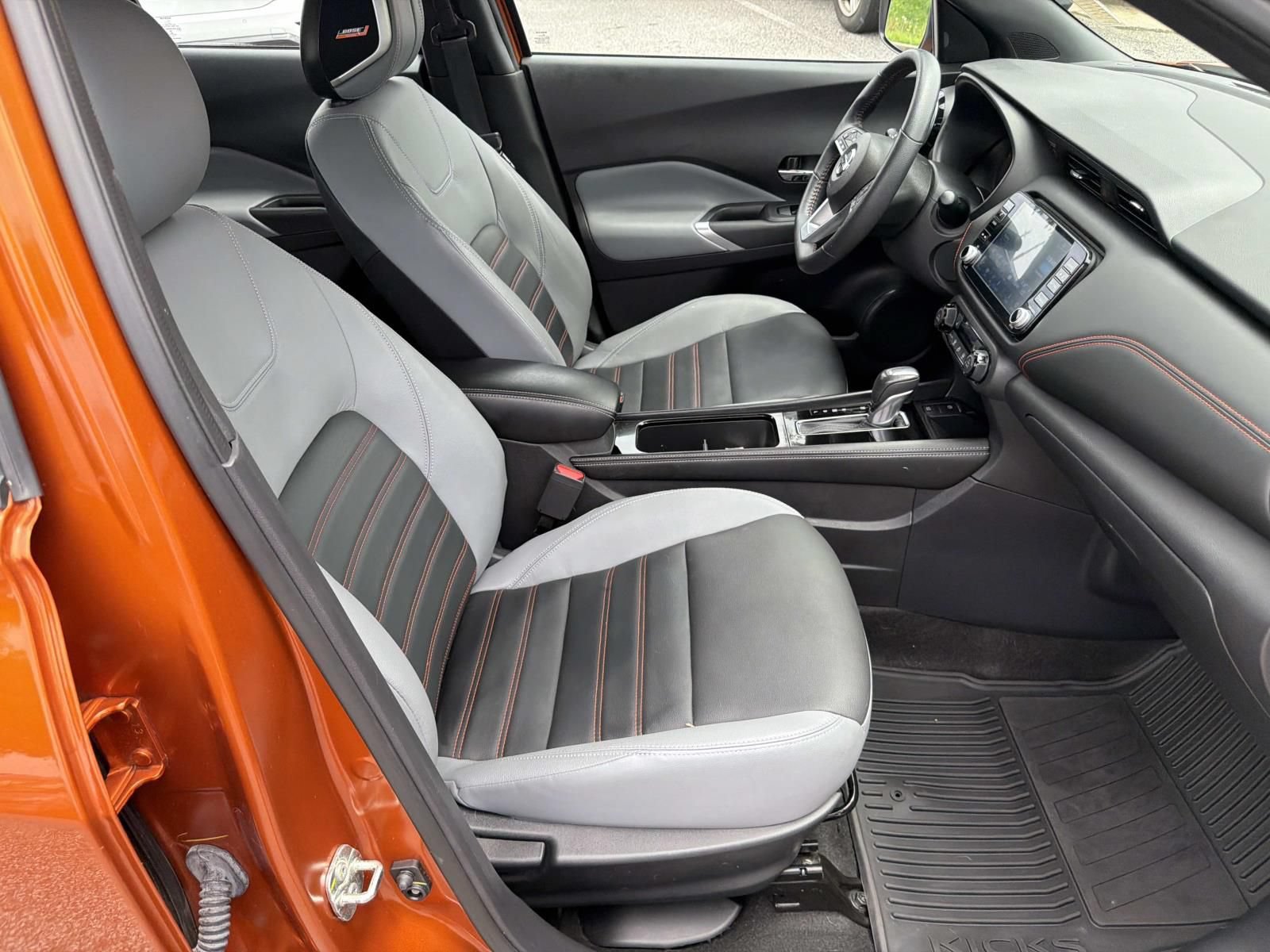 Used 2021 Nissan Kicks SR w/ SR Premium Package FWD image 13