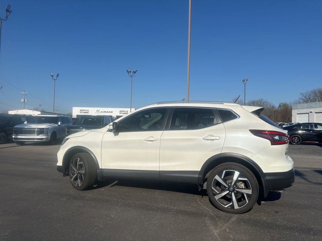 Used 2020 Nissan Rogue Sport SL w/ Premium Package image 10