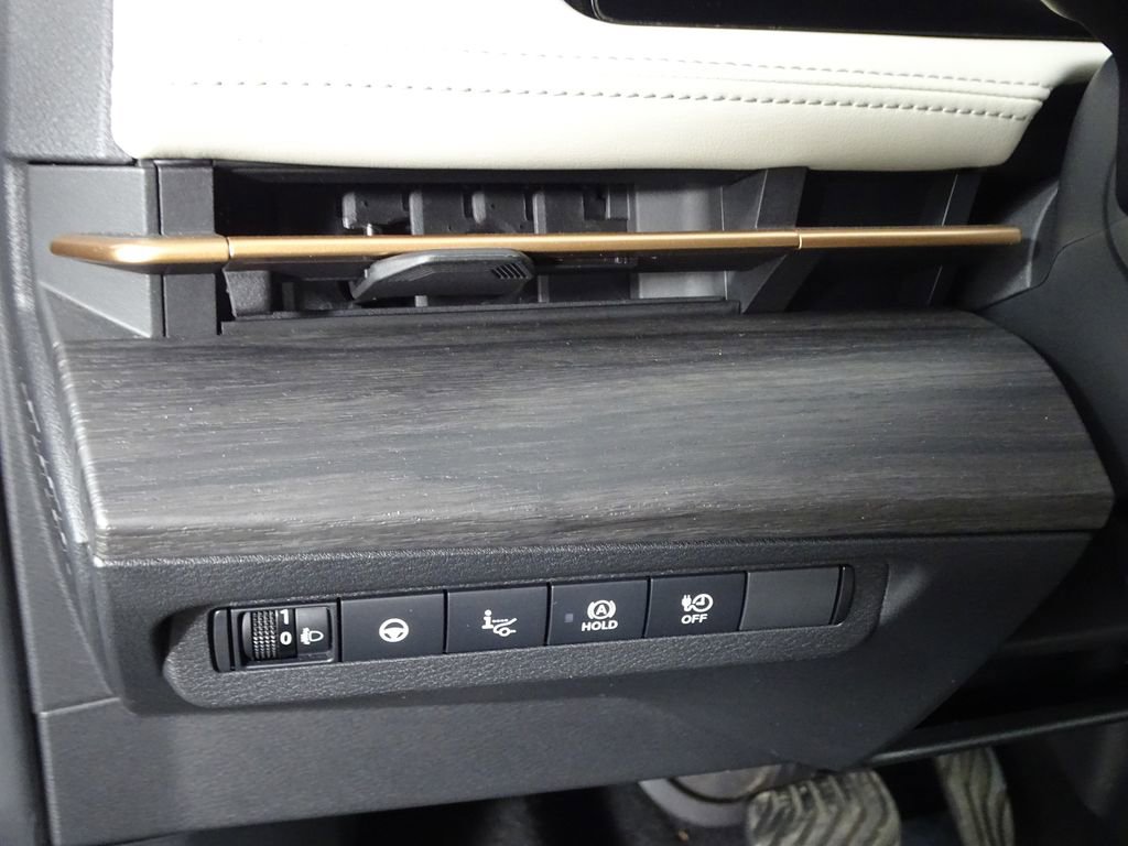 Used 2023 Nissan Ariya FWD image 20