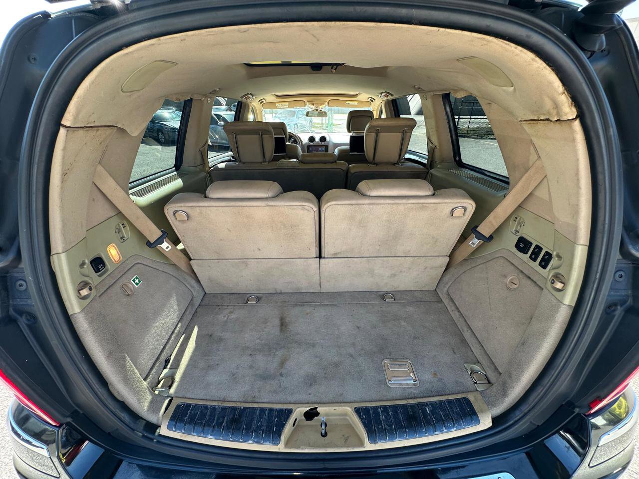 Used 2011 Mercedes-Benz GL 450 4MATIC image 11